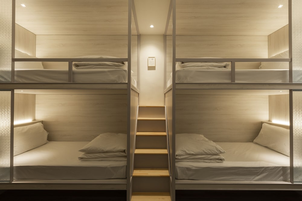 Фото Meander 1948 Hostel - Taipei Main Station