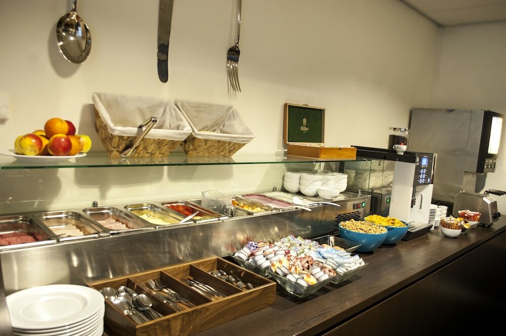 Фото Hotel Iron Horse