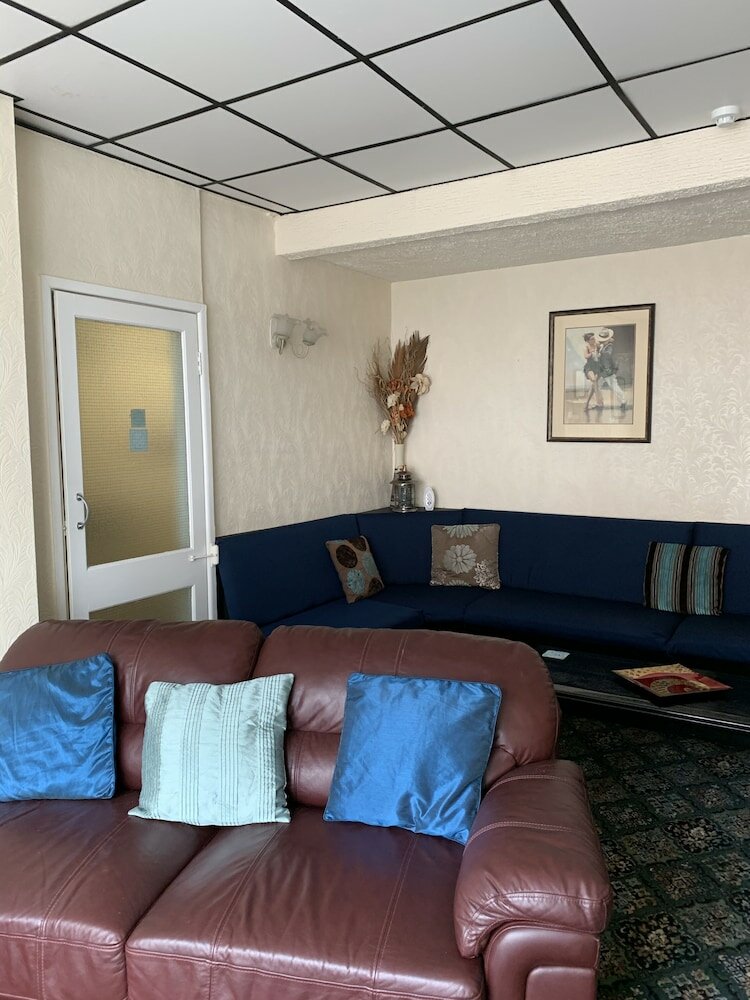 Фото The Alondra Hotel