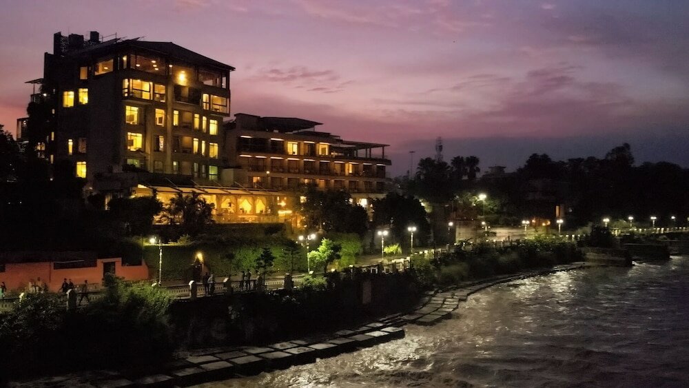 Фото Ganga Kinare- A Riverside Boutique Resort, Rishikesh