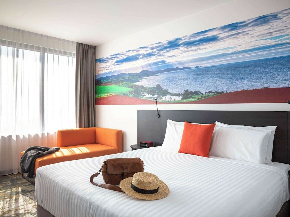 Фото Novotel Devonport