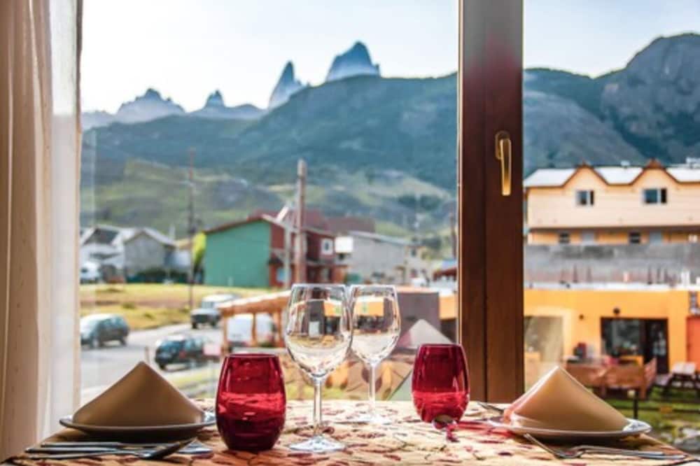 Фото Chalten Suites Hotel