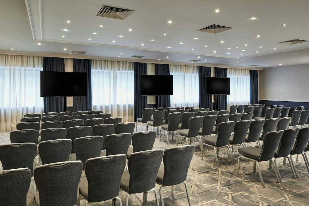 Фото Portsmouth Marriott Hotel