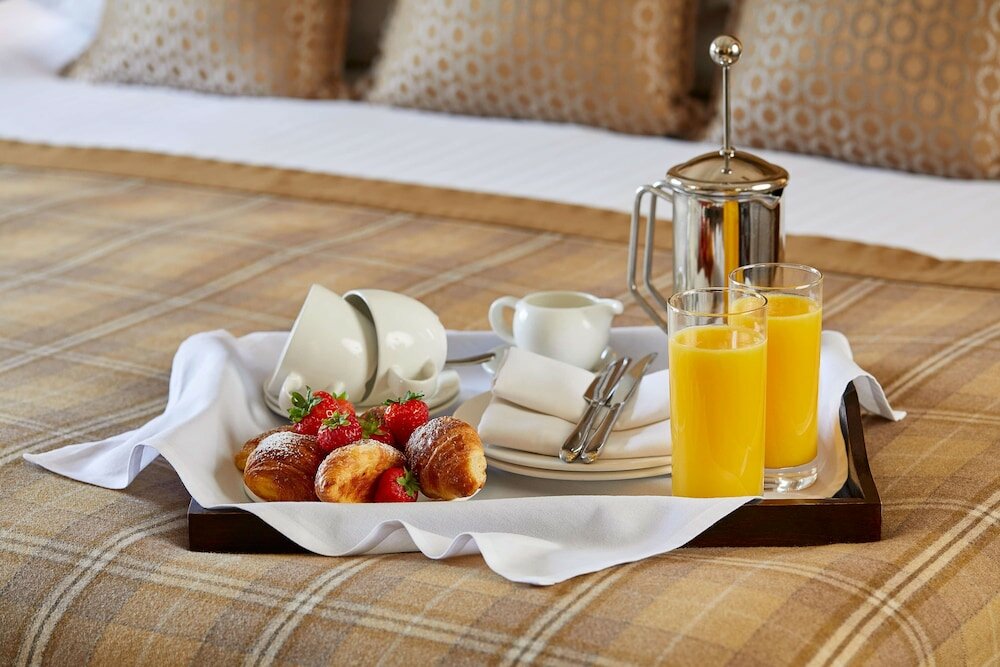 Фото Macdonald Houstoun House