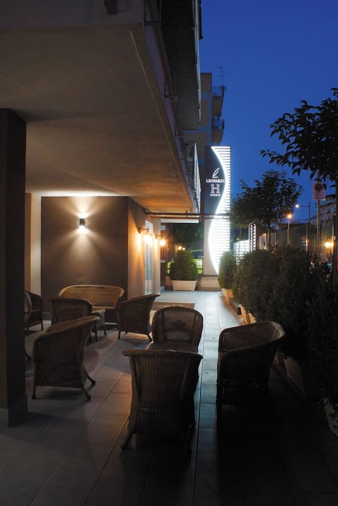 Фото Hotel Leopardi