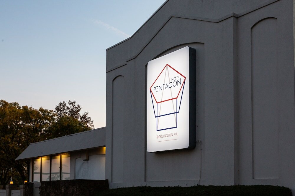 Фото Hotel Pentagon