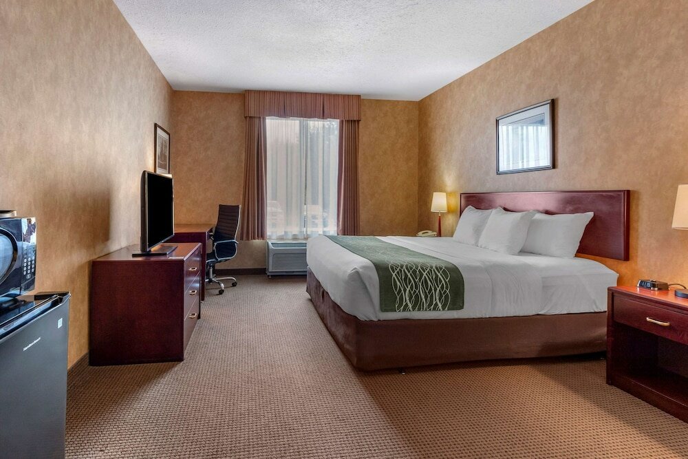 Фото Comfort Inn Sturgeon Falls