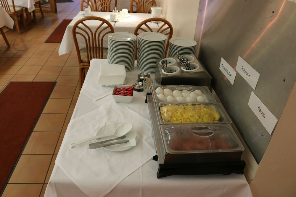 Фото Elbbrücken Hotel