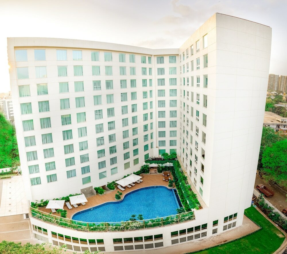 Фото Lemon Tree Premier Mumbai Intl. Airport