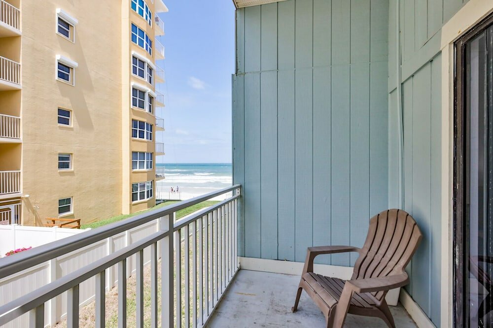 Фото Coastal Waters Inn