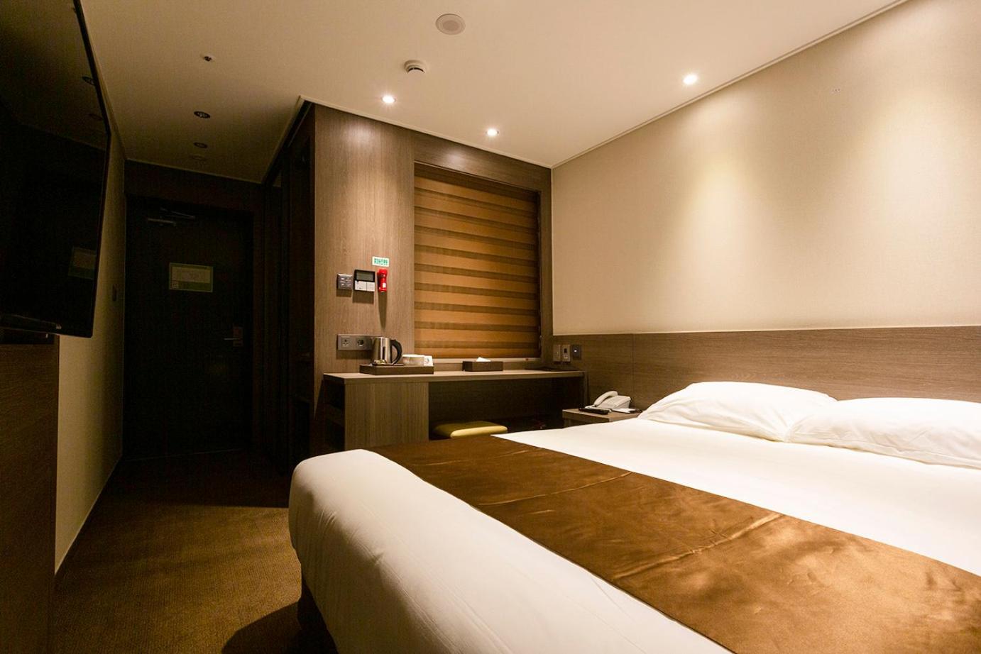 Фото Grandmillions Hotel