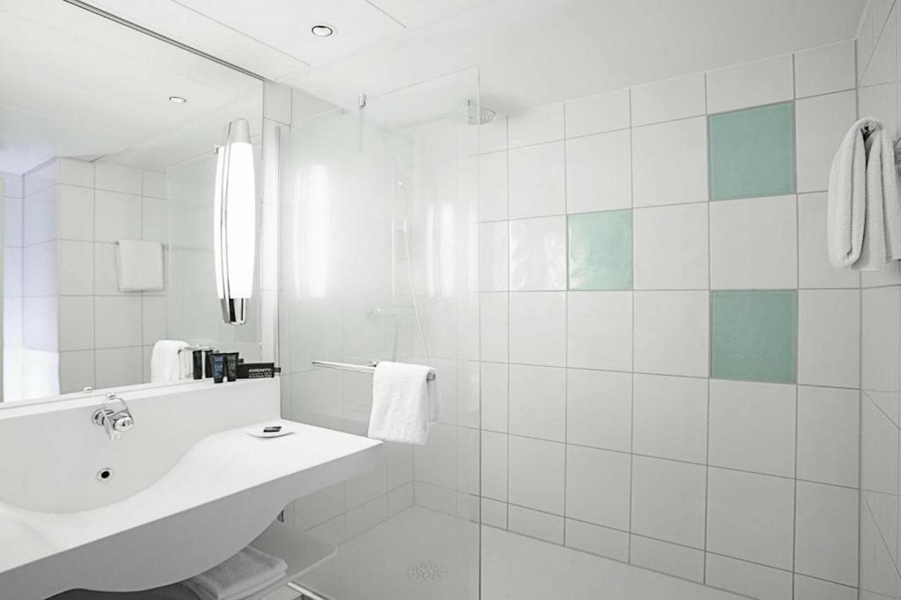 Фото Novotel Zurich Airport Messe