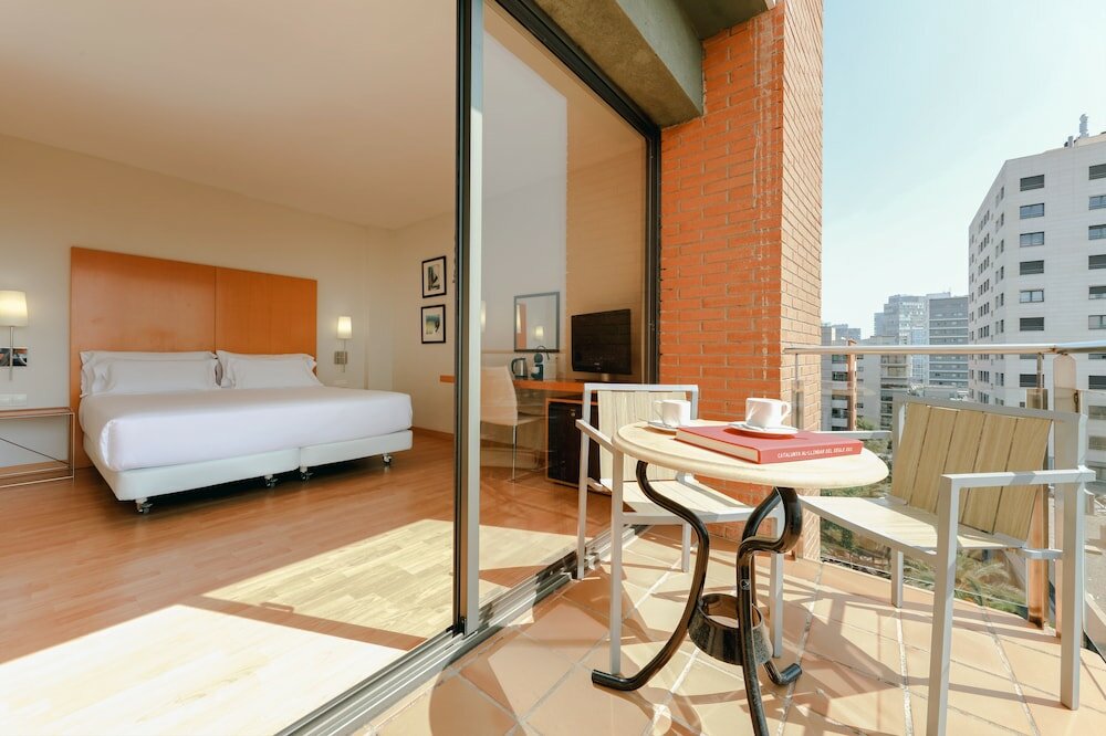 Фото Hotel Catalonia Barcelona Beach