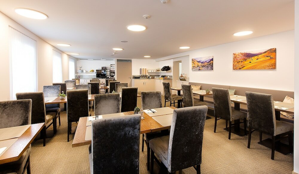 Фото Hotel Vaduzerhof