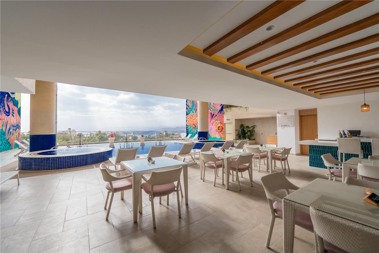 Фото DoubleTree by Hilton Aqaba