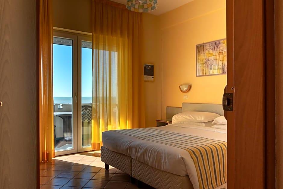 Фото Hotel Ping Pong