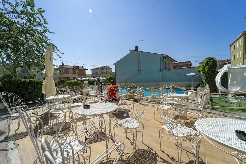 Фото Hotel Oceanic