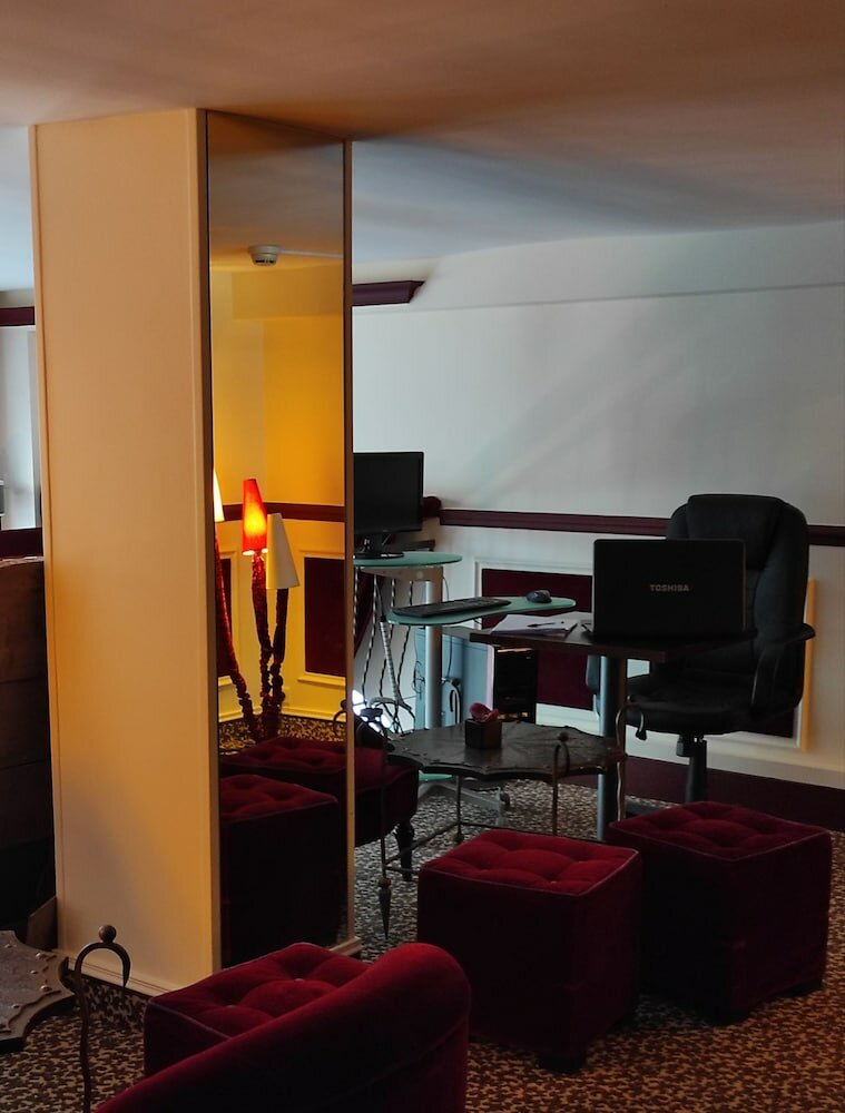 Фото Hotel Pax Opera