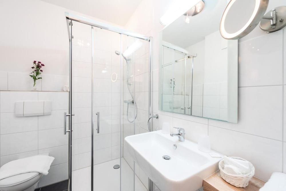 Фото Hotel Hanseport Hamburg