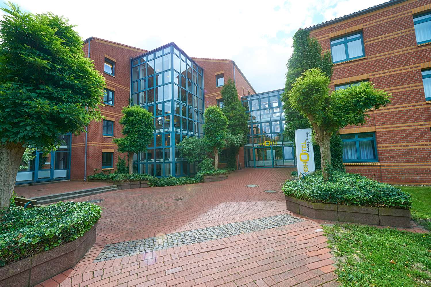 Фото Ghotel hotel & living Hannover