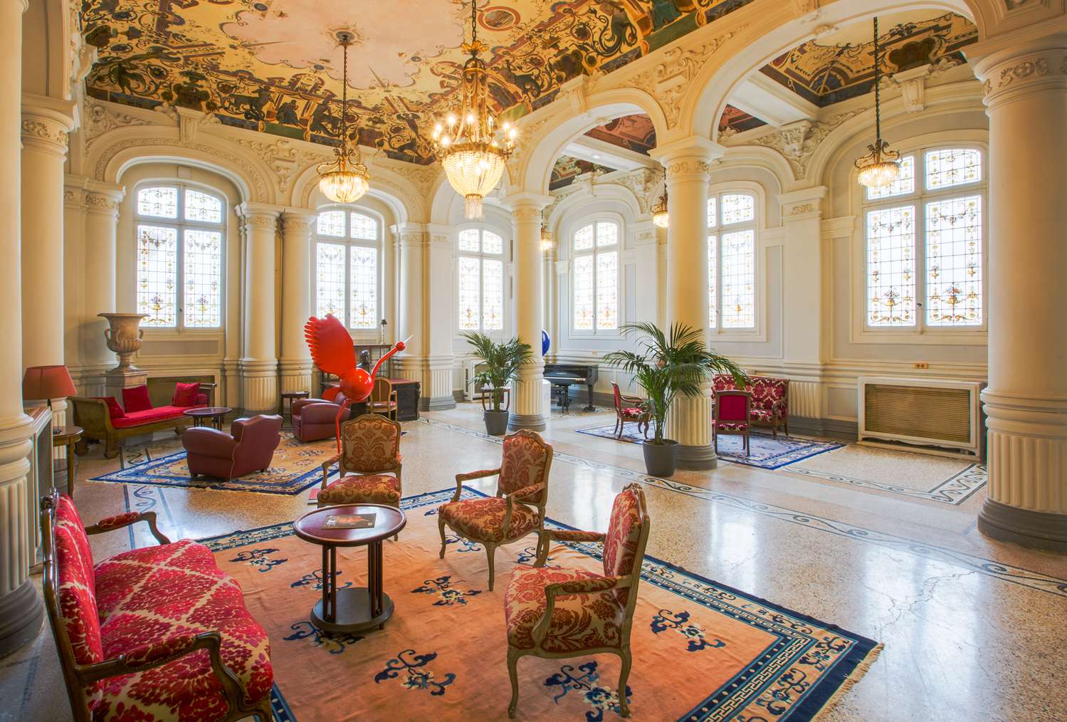 Фото отеля 2