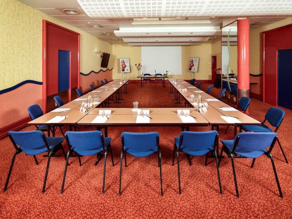 Фото Ibis Site du Futuroscope