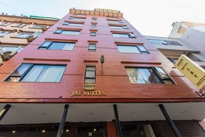 Гостиница Hotel Jay Suites