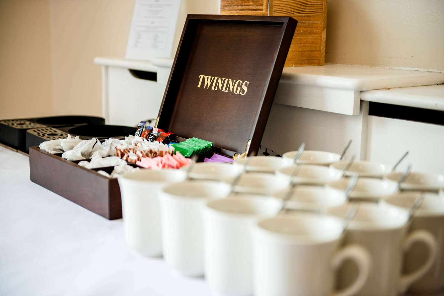 Фото Southcrest Manor Hotel, Bw Signature Collection