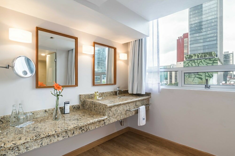 Фото Eurostars Zona Rosa Suites