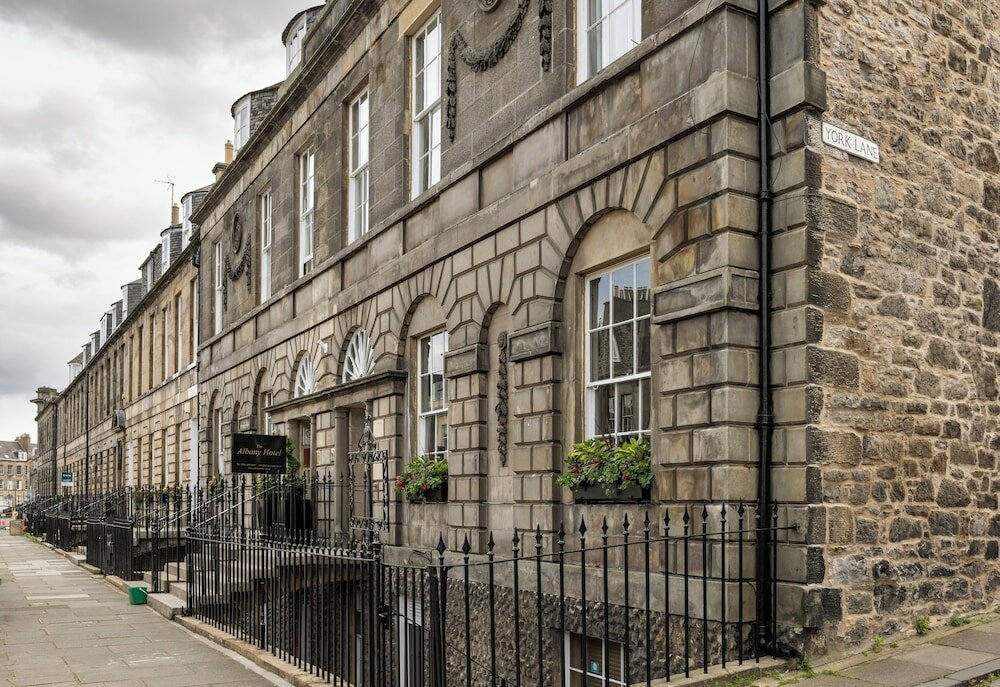 Фото Ballantrae Hotel