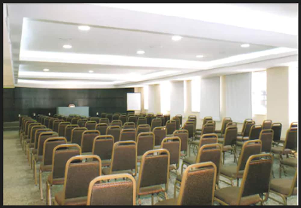 Фото Tropical Barra Hotel