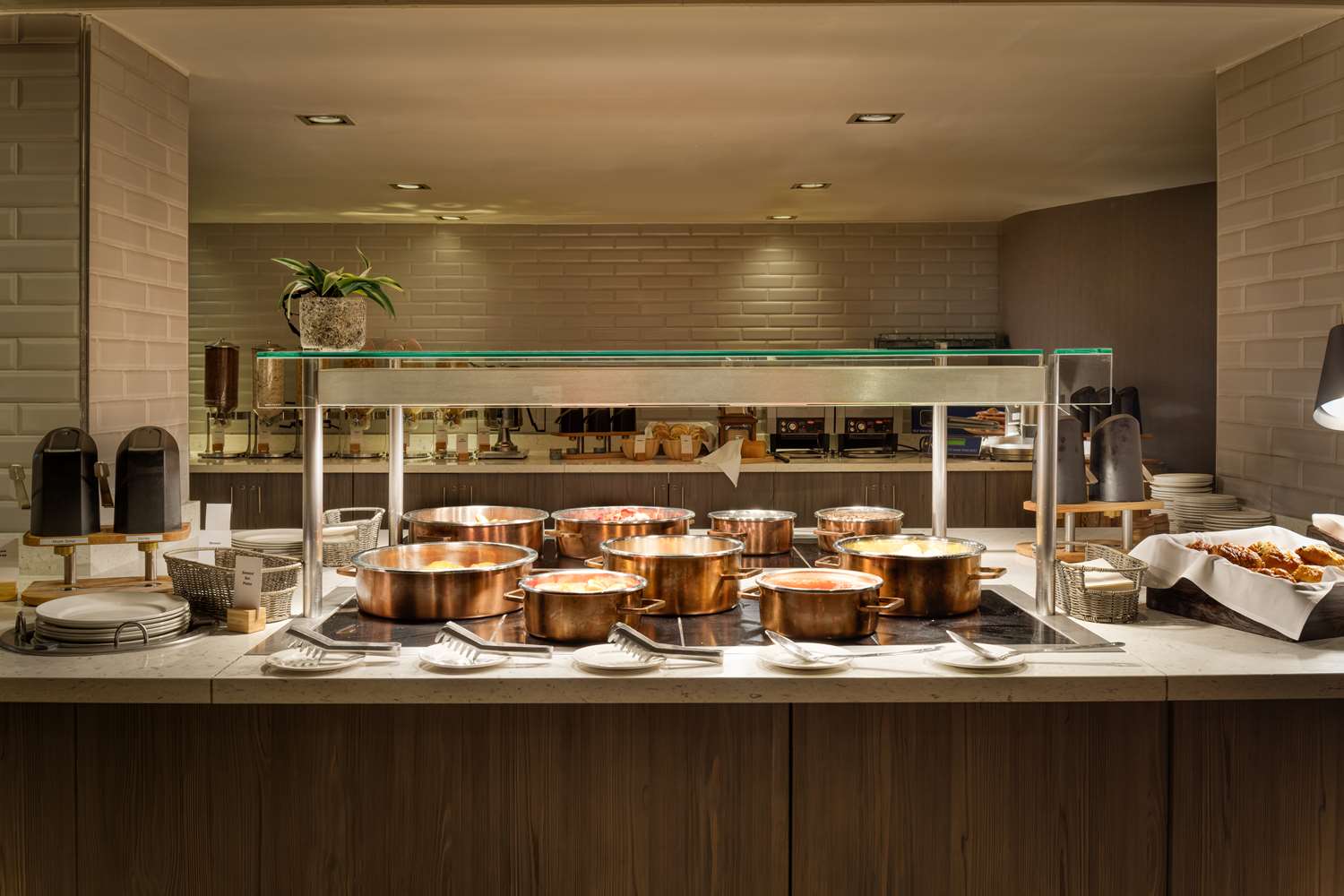 Фото DoubleTree by Hilton Hotel Glasgow Central