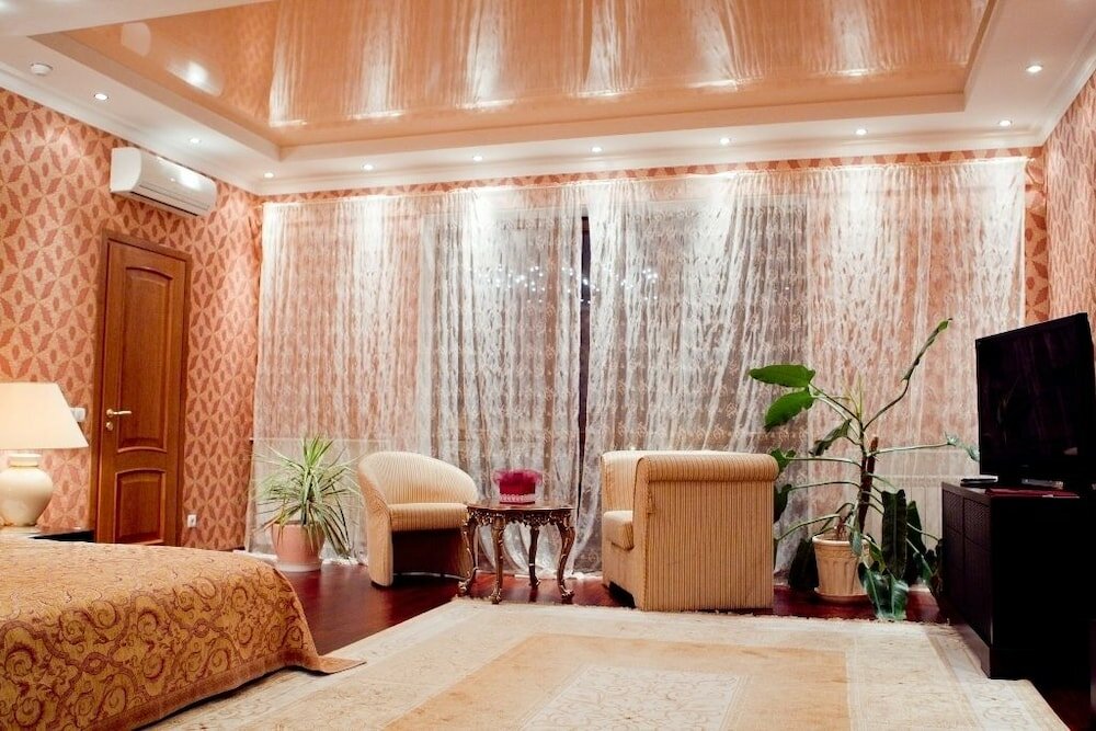 Фото Diplomat Hotel