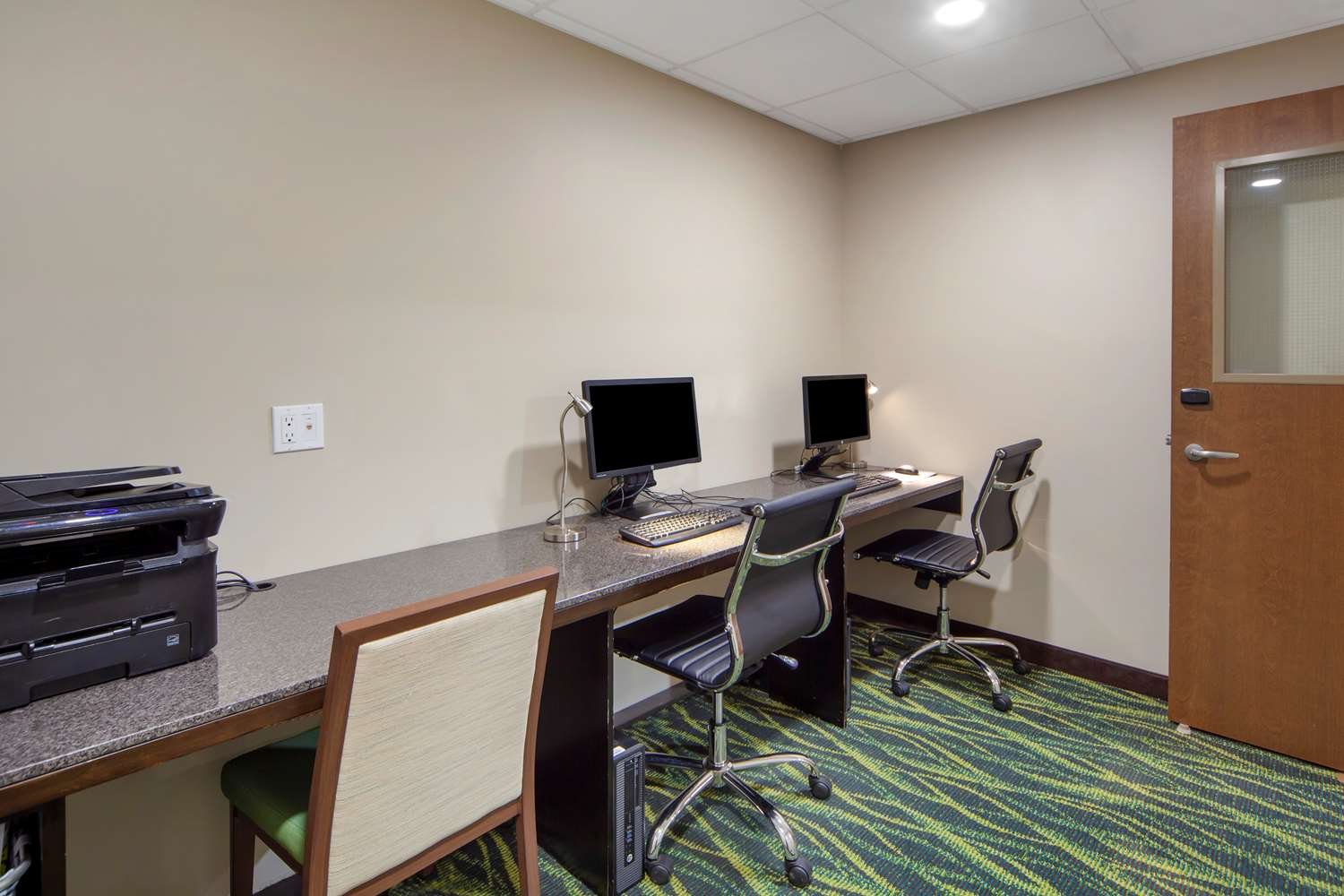 Фото Best Western Plus Fort Saskatchewan Inn & Suites