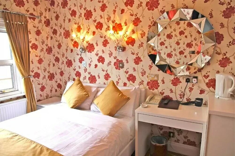 Фото Crompton Guest House