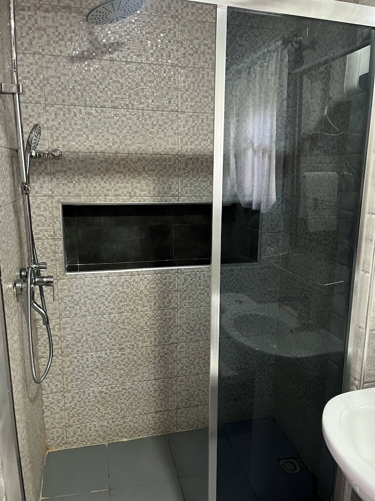 Фото Hillside Gardens