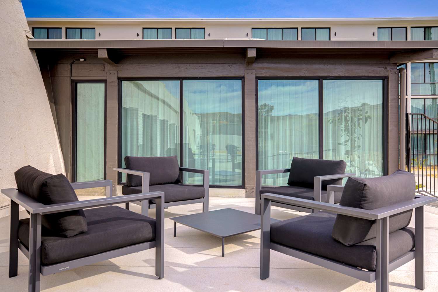 Фото DoubleTree by Hilton Palmdale, Ca