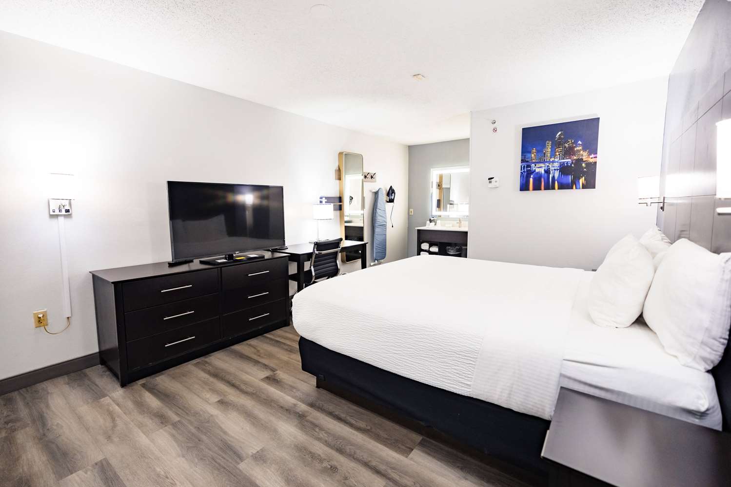 Фото La Quinta Inn by Wyndham Tampa Near Busch Gardens