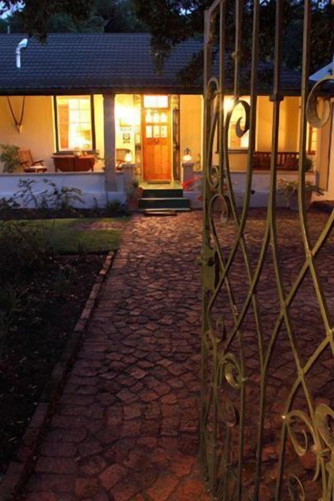 Фото The Old Trading Post - Guest House