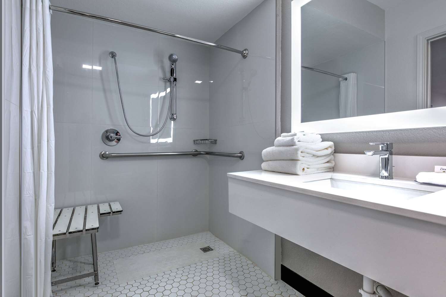 Фото La Quinta Inn by Wyndham Dallas Uptown