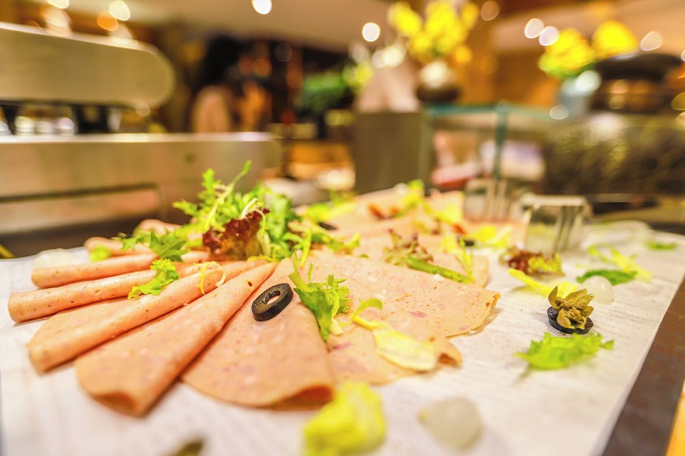 Фото Royal Garden Hotel Shanghai