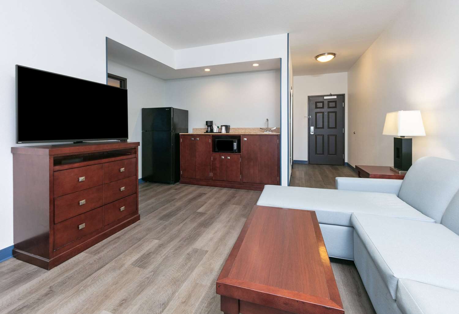 Фото La Quinta Inn & Suites by Wyndham Fort Worth Ne Mall