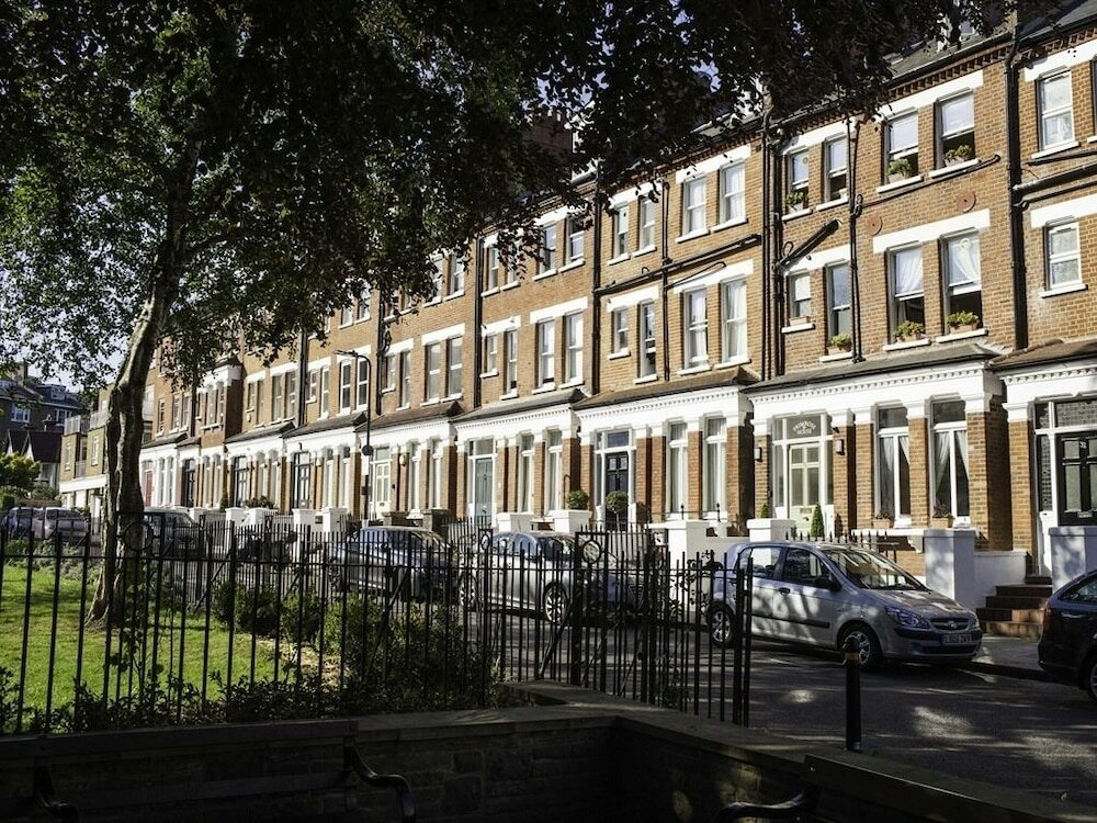 Фото отеля 3