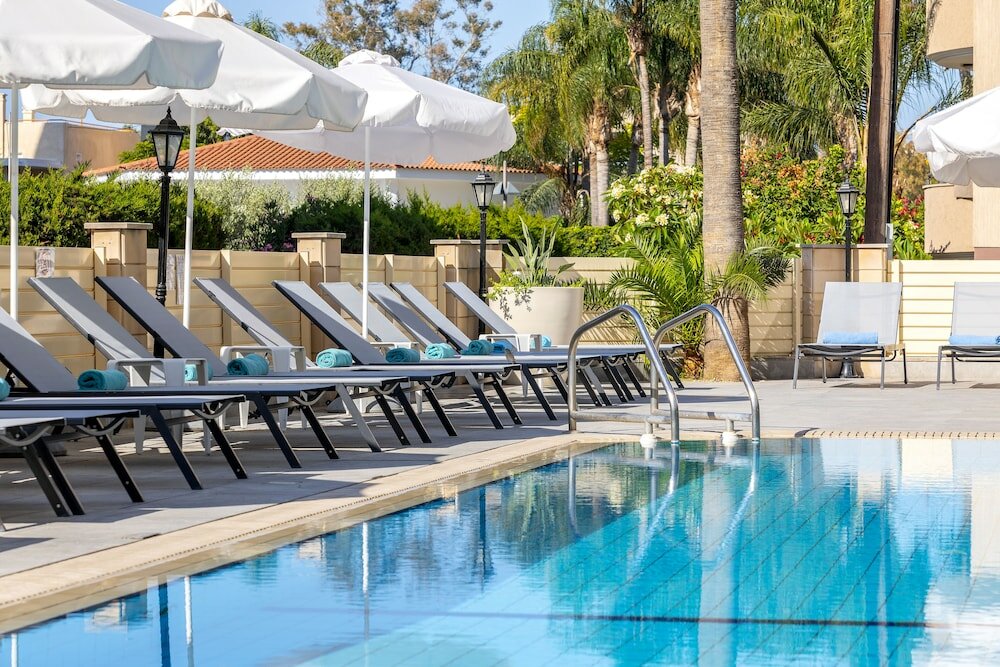 Фото Kapetanios Limassol Hotel