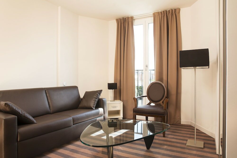 Фото Executive Hotel Paris Gennevilliers