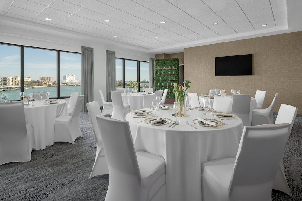 Фото Courtyard by Marriott Clearwater Beach