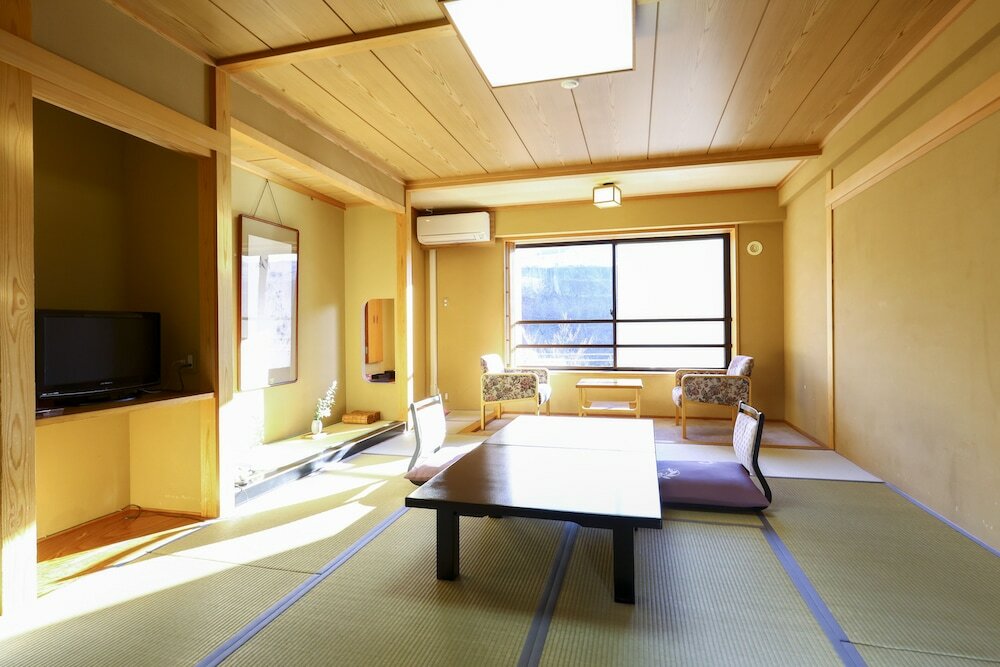 Фото 90180758599