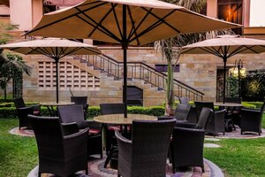 Гостиница Waridi Paradise Hotel & Suites