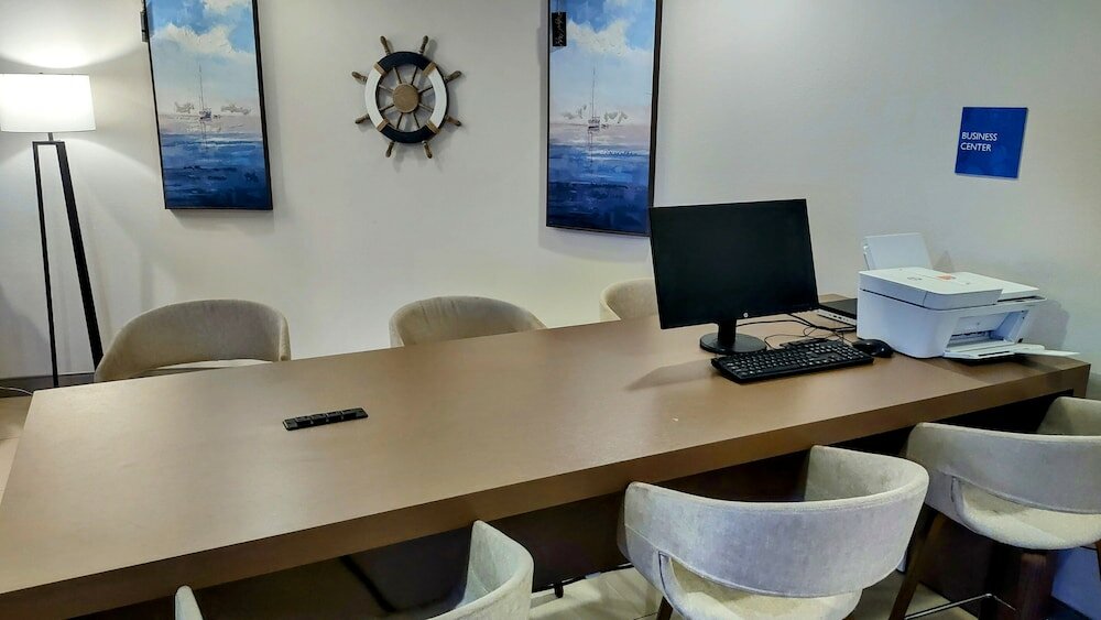 Фото Tryp by Wyndham Tallahassee North I-10 Capital Circle