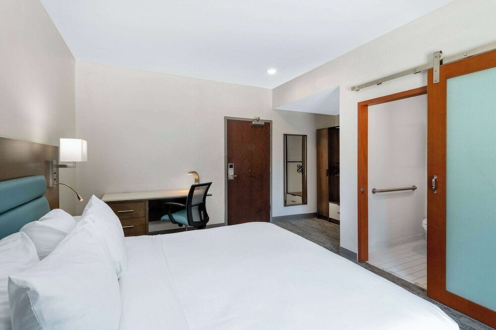 Фото Tryp by Wyndham Tallahassee North I-10 Capital Circle